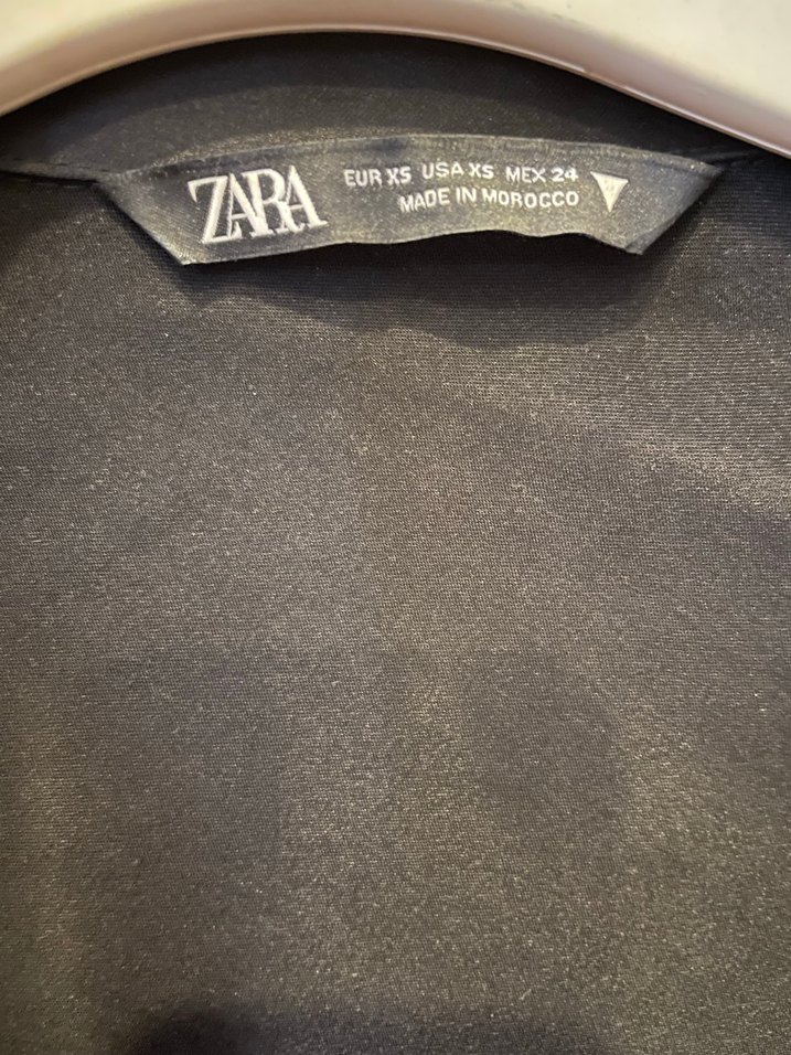 Zara Fiyonklu Saten Gömlek - Görsel 2