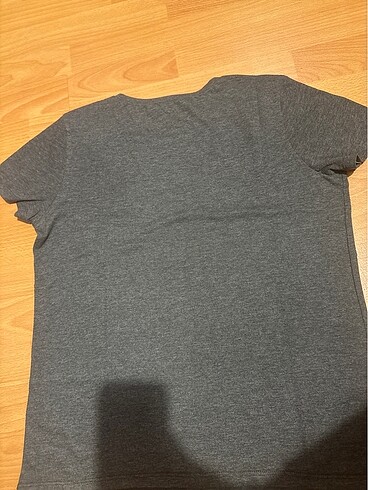 s Beden gri Renk tshirt