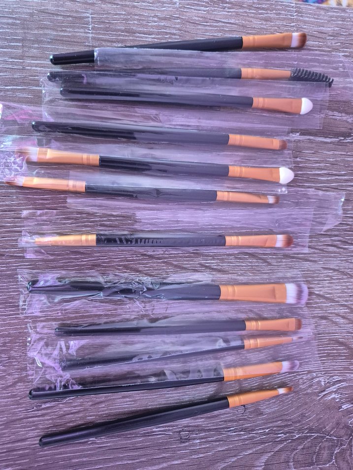 Makyaj Fırçası Seti 12li 15 başlıklı - Görsel 3