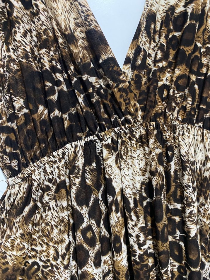 Drapeli V Yaka Yılan Desenli Uzun Elbise - Görsel 3