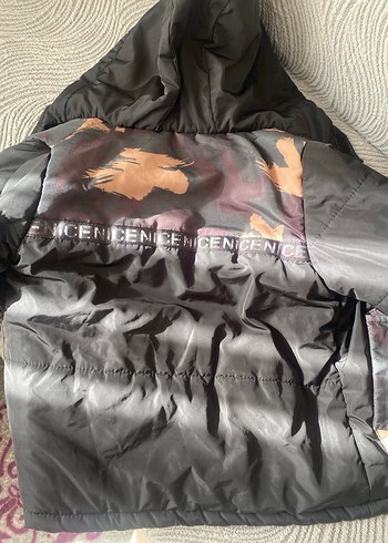 Erkek Çocuk Siyah Kamuflaj Desenli Kemerli Mont - Görsel 10