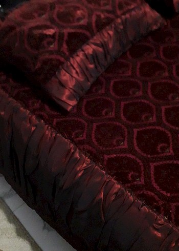 Bordo Desenli Yatak Örtüsü - Görsel 2