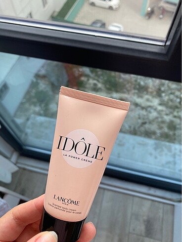 Lancome Idole Vücut Kremi