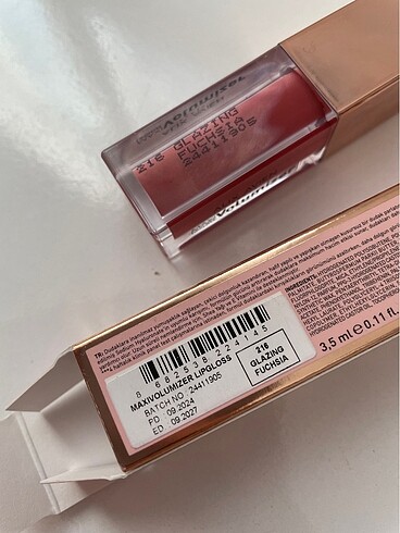  Beden Alix avien lip gloss
