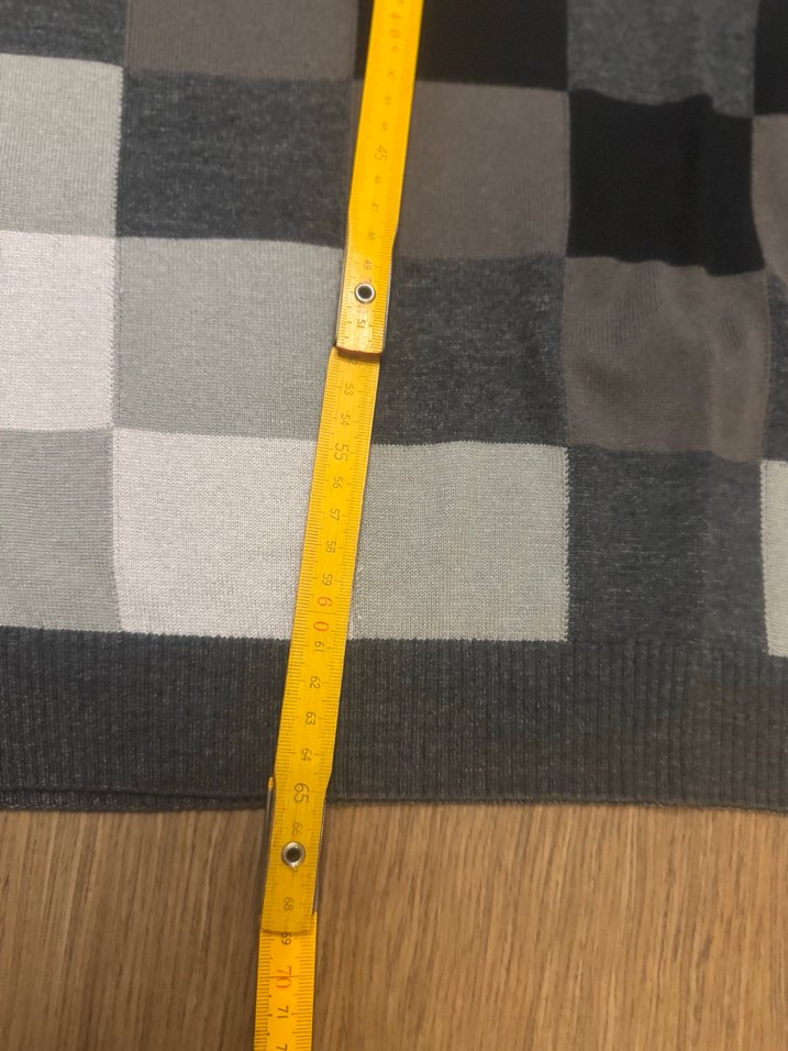 Gri Kareli V Yaka Erkek kazak - Görsel 4