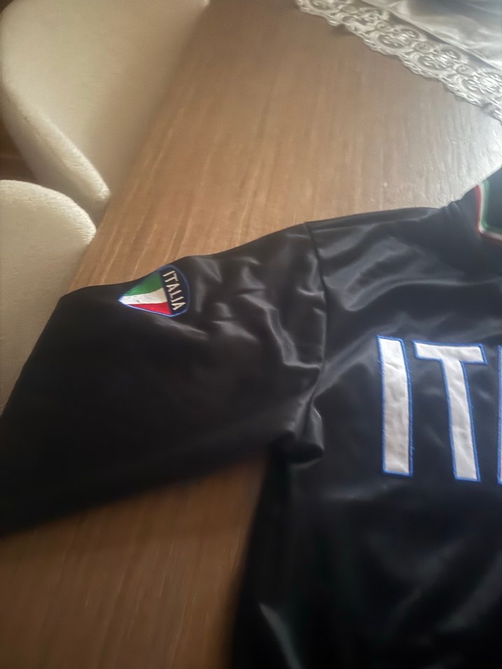 Eşofman üstü İtalyadan alındı - Görsel 2