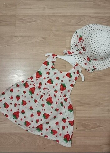 Kız bebek şapkalı elbise takımı 