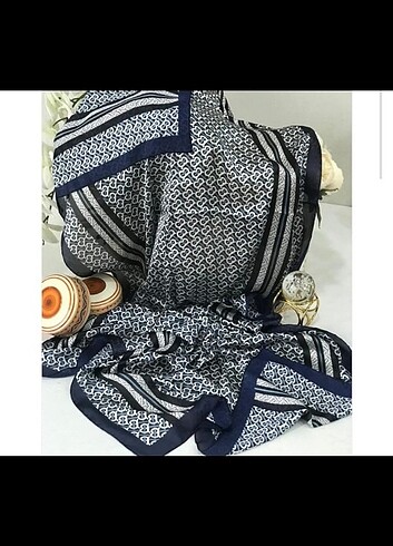BURBERRY CİFT TARAFLI VUAL İPEK ŞAL