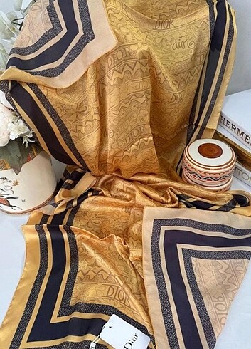 Dior DİOR ÇİFT TARAFLI İTHAL VUAL İPEK ŞAL 