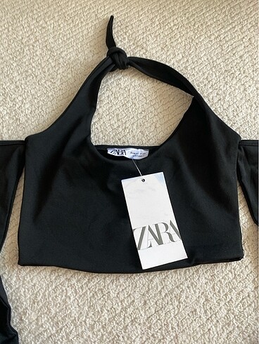 Siyah kollu crop