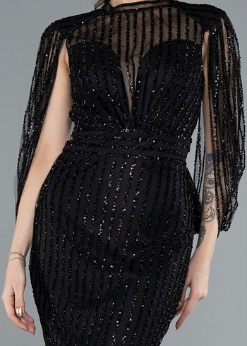 Uzun Siyah İşlemeli Gece Elbisesi - Ana görsel