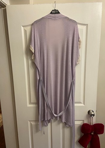 Oysho Uzun Mor Kadın Sabahlık - Görsel 4
