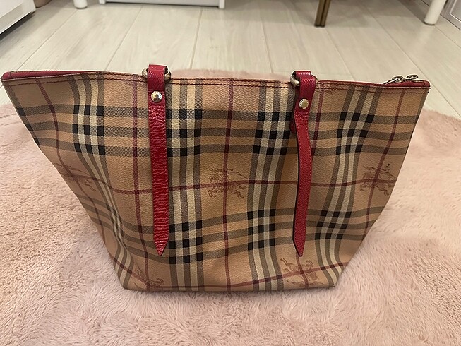 Burberry Kol Çantası