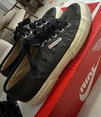 Siyah Simli Superga