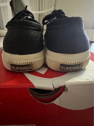 37 Beden Siyah Simli Superga