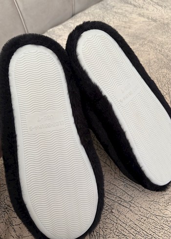 Siyah Kürklü Kız Çocuk Ev Terliği - Görsel 3