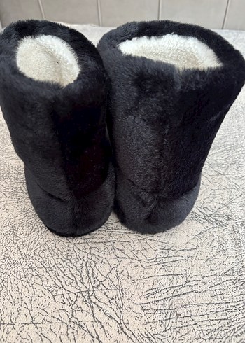 Siyah Kürklü Kız Çocuk Ev Terliği - Görsel 4