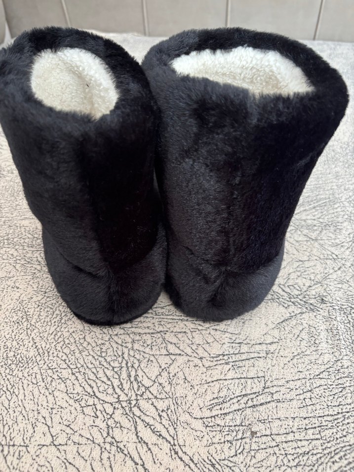 Siyah Kürklü Kız Çocuk Ev Terliği - Görsel 4