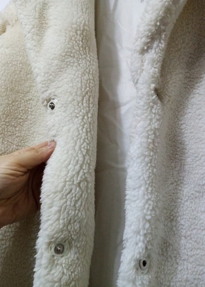 Krem rengi Bayan Peluş hırka  - Görsel 2