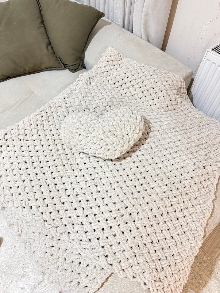 Bej Örgü Battaniye ve kalp yastık - Görsel 5