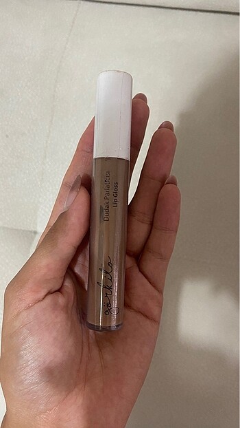 Görkito gloss