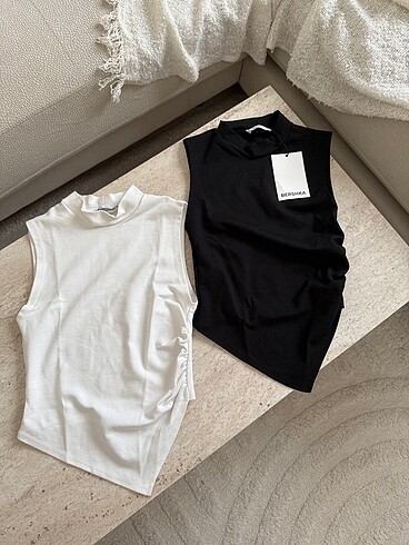 Bershka asimetrik kesim üst