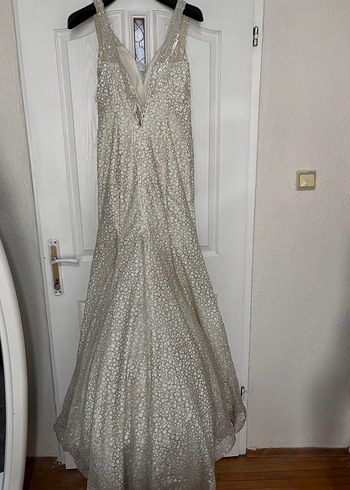 krem Payetli V Yakalı Uzun Abiye Elbise - Görsel 2