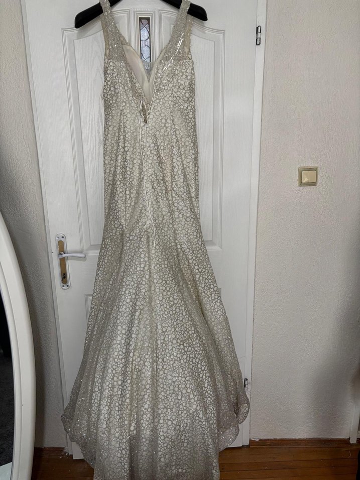 krem Payetli V Yakalı Uzun Abiye Elbise - Görsel 2