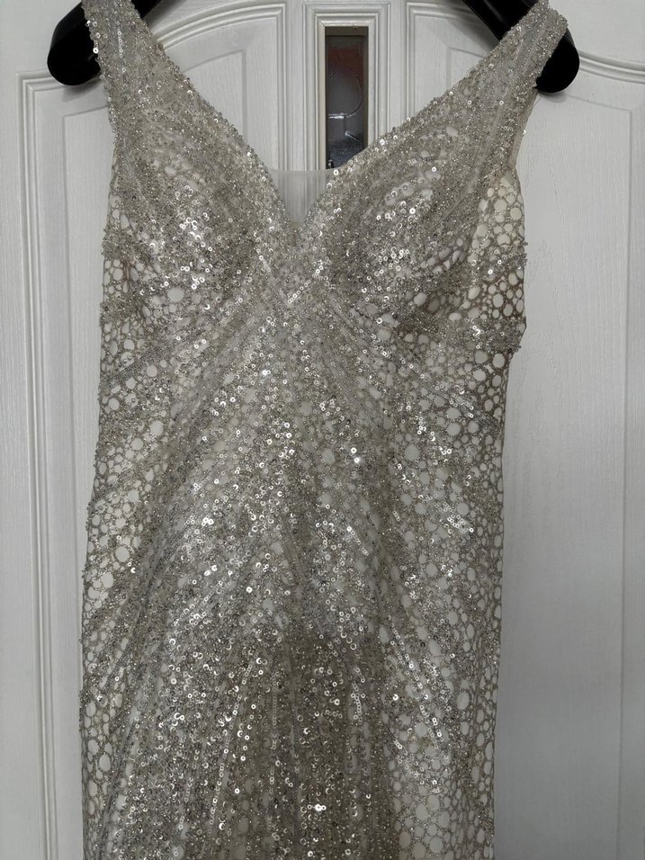 krem Payetli V Yakalı Uzun Abiye Elbise - Görsel 3