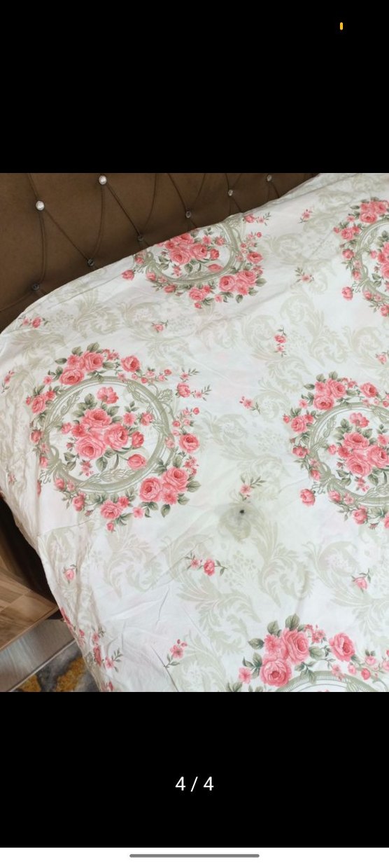 Pembe Çiçek Desenli Yatak Örtüsü - Görsel 3