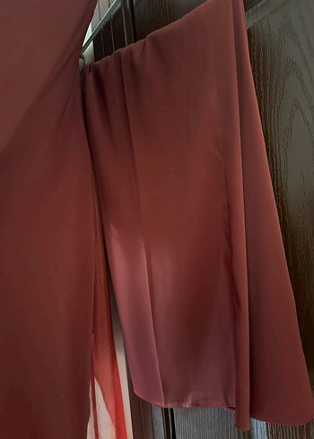 Bordo Parlak Uzun Kollu Kadın Abiye Elbise - Görsel 3