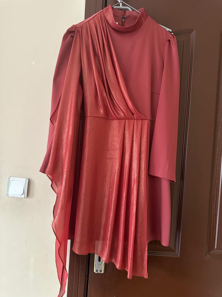 Bordo Parlak Uzun Kollu Kadın Abiye Elbise - Görsel 2