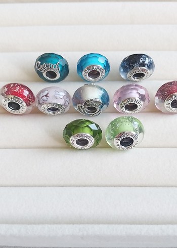 Beden PANDORA RENKLİ MURANO CHARM ÇEŞİTLERİ