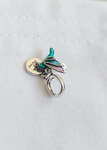 SİNEKKUŞU ÇİFT SALLANTILI CHARM