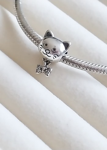 Kedi ve Fiyonk  Charm - Görsel 3