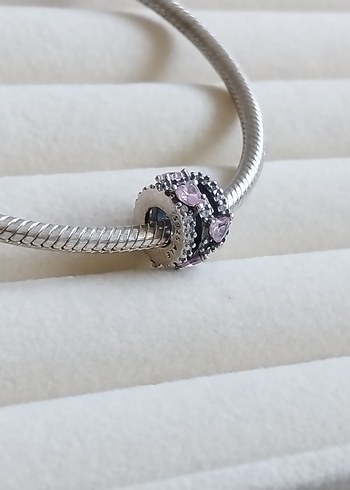 IŞILTILI ÜÇLÜ HALE KALPLİ SALLANTILI CHARM - Görsel 3