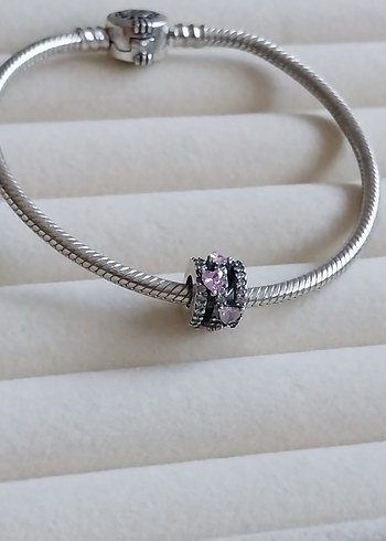 IŞILTILI ÜÇLÜ HALE KALPLİ SALLANTILI CHARM - Görsel 4