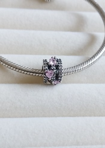 IŞILTILI ÜÇLÜ HALE KALPLİ SALLANTILI CHARM - Görsel 5