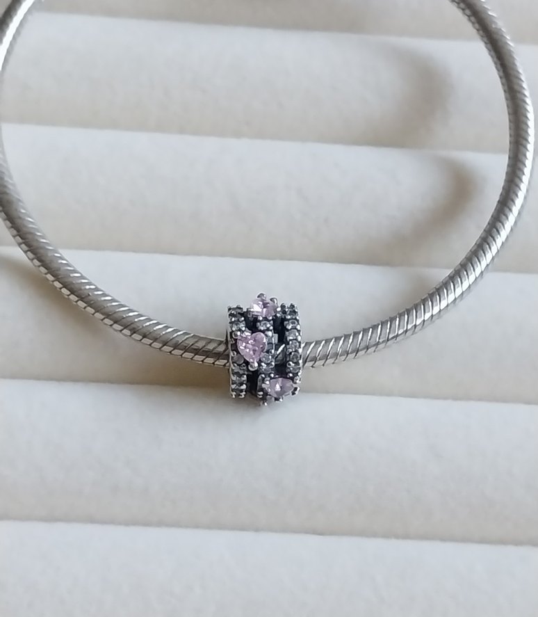 IŞILTILI ÜÇLÜ HALE KALPLİ SALLANTILI CHARM - Görsel 2