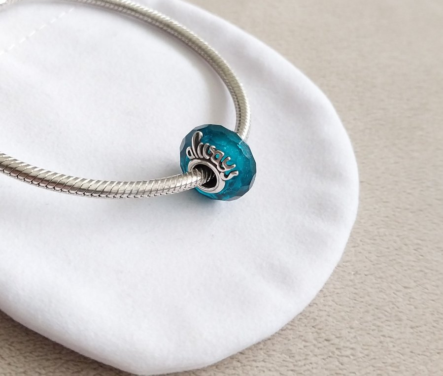 Kesme Yüzeyli Turkuaz Murano Cam Arkadaşlık  Charm - Görsel 3