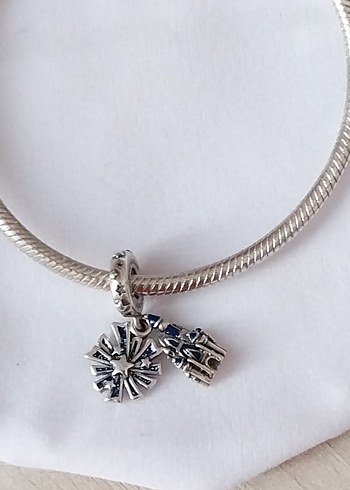 DİSNEYPARKS SİNDERELLA KALESİ HAVAİ FİŞEK CAZİBESİ CHARM - Görsel 2