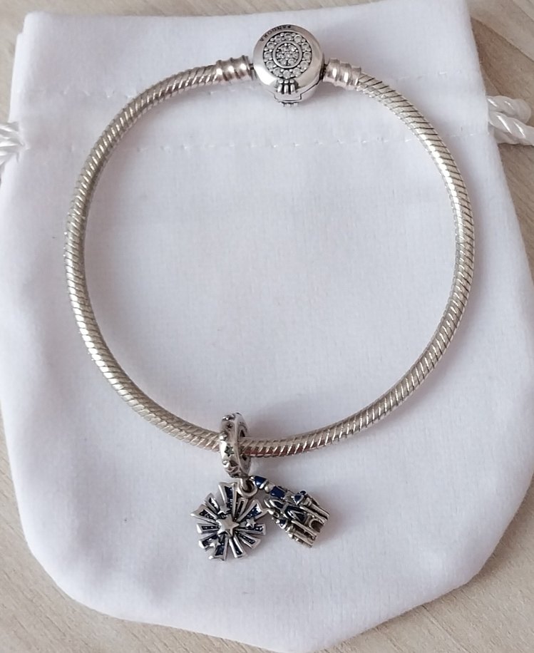 DİSNEYPARKS SİNDERELLA KALESİ HAVAİ FİŞEK CAZİBESİ CHARM - Görsel 5