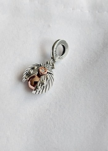 UĞURBÖCEGİ KALP DANGLE CHARM - Görsel 3