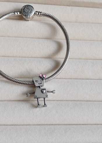 Bella Bot Charm - Görsel 4