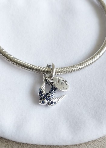 Işıltılı Kırlangıç Çift Sallantılı Charm - Görsel 2