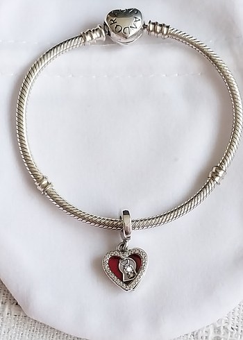 Kırmızı Kalp ve Anahtar Sallantılı Charm - Görsel 5