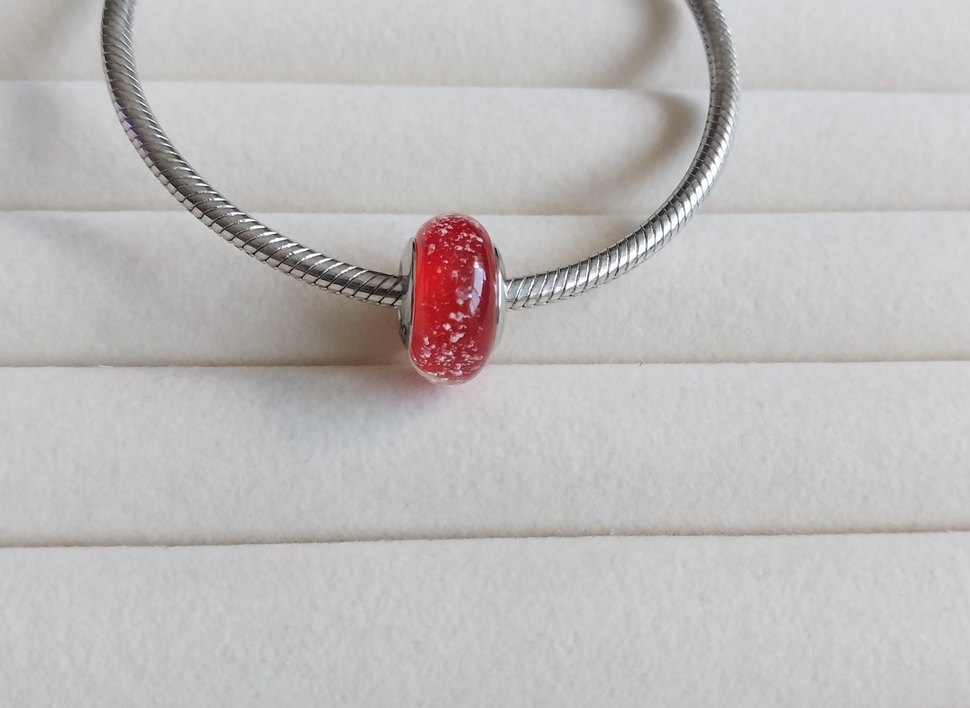 KARANLIKTA PARLAYAN KIRMIZI MURANO CHARM - Görsel 5