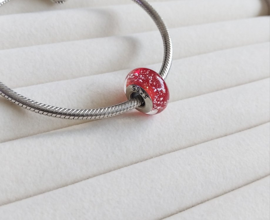 KARANLIKTA PARLAYAN KIRMIZI MURANO CHARM - Görsel 2