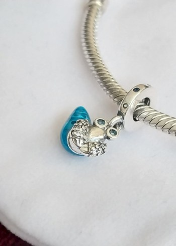 Karanlıkta Parlayan Yengeç Sallantılı Charm - Görsel 2