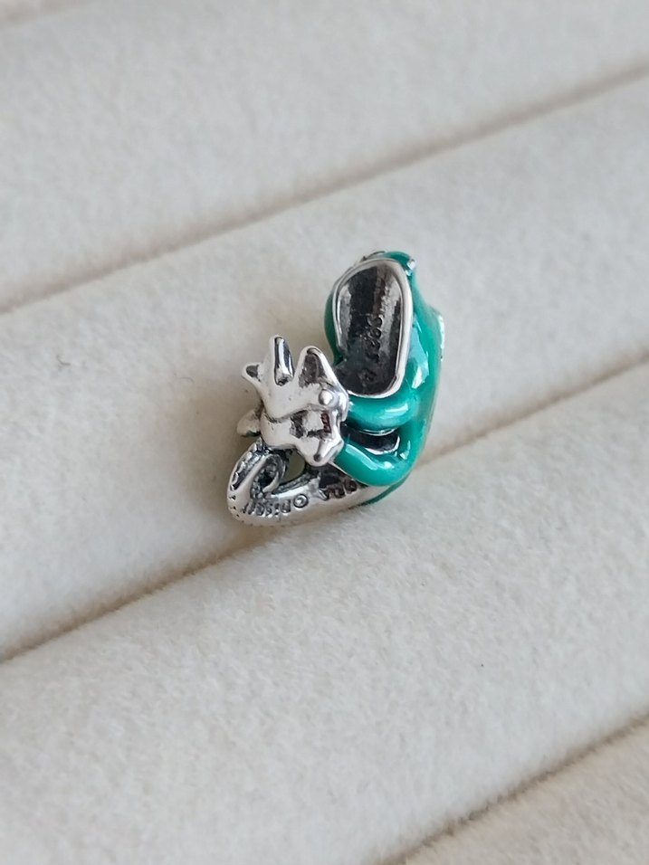 DİSNEY RAPUNZEL PASCAL RENK DEĞİŞTİREN CHARM - Görsel 4